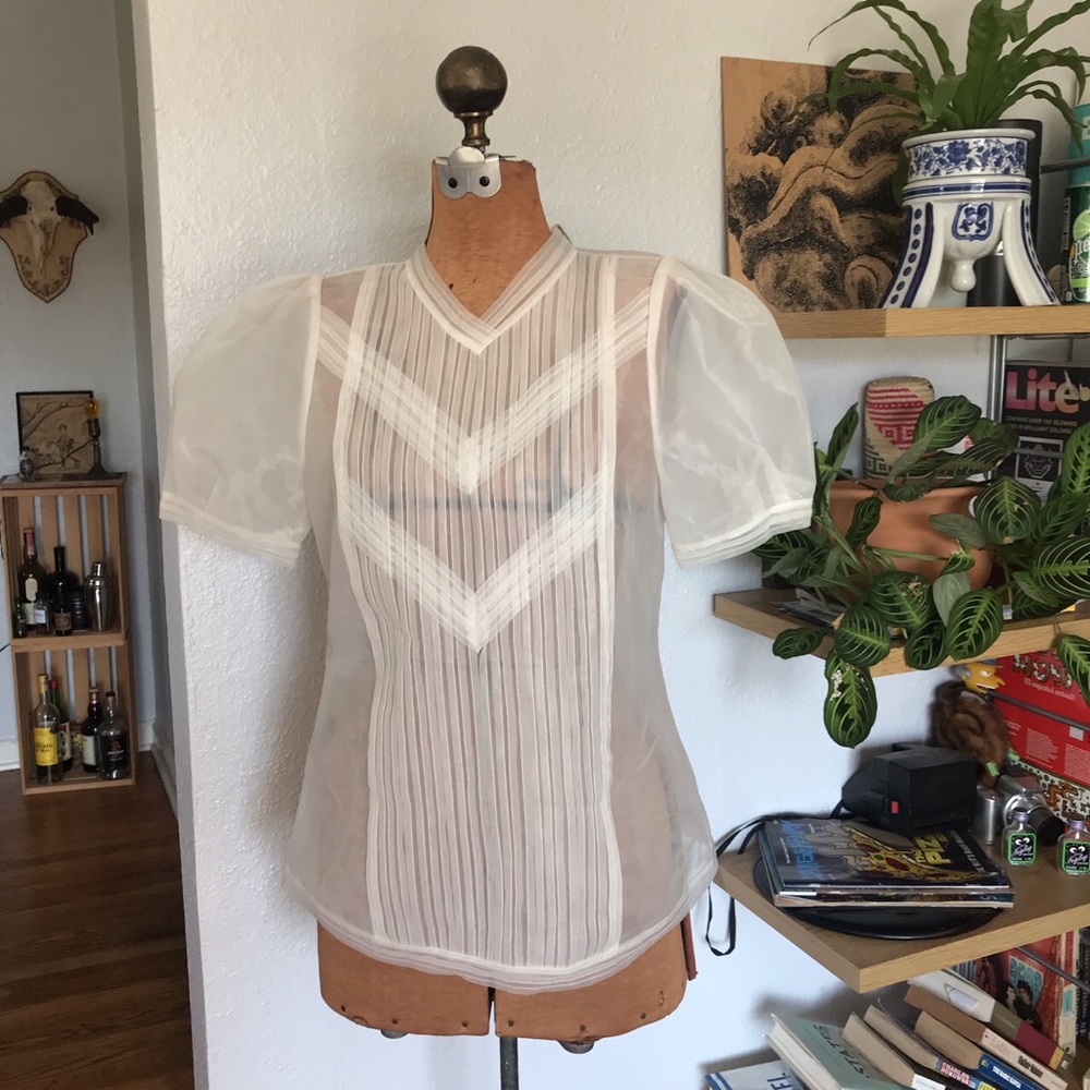 BCBG MAXAZRIA knit top